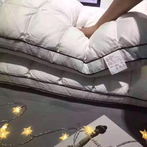 新品太空羽绒枕芯单人护颈枕头面包枕头全棉五星级酒店一只_7折现价