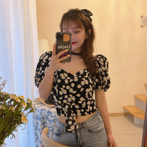 Summer 2021 French retro family with dew back slim daisies bubble sleeve snow short coat in short coat