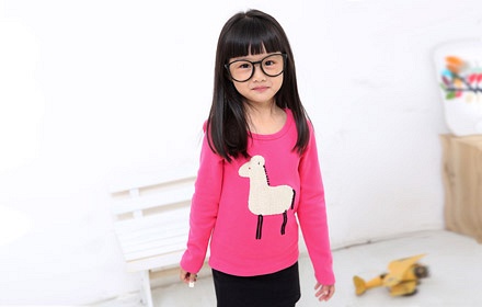 爱打扮(www.idaban.cn)，孩子上幼儿园的衣服，好看就行了吗？10