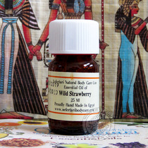 Egypt Nefertari Wild Strawberry Unilateral Essential Oil 25ML Spot September Tibright complexion Anti-oxidation purifying pores
