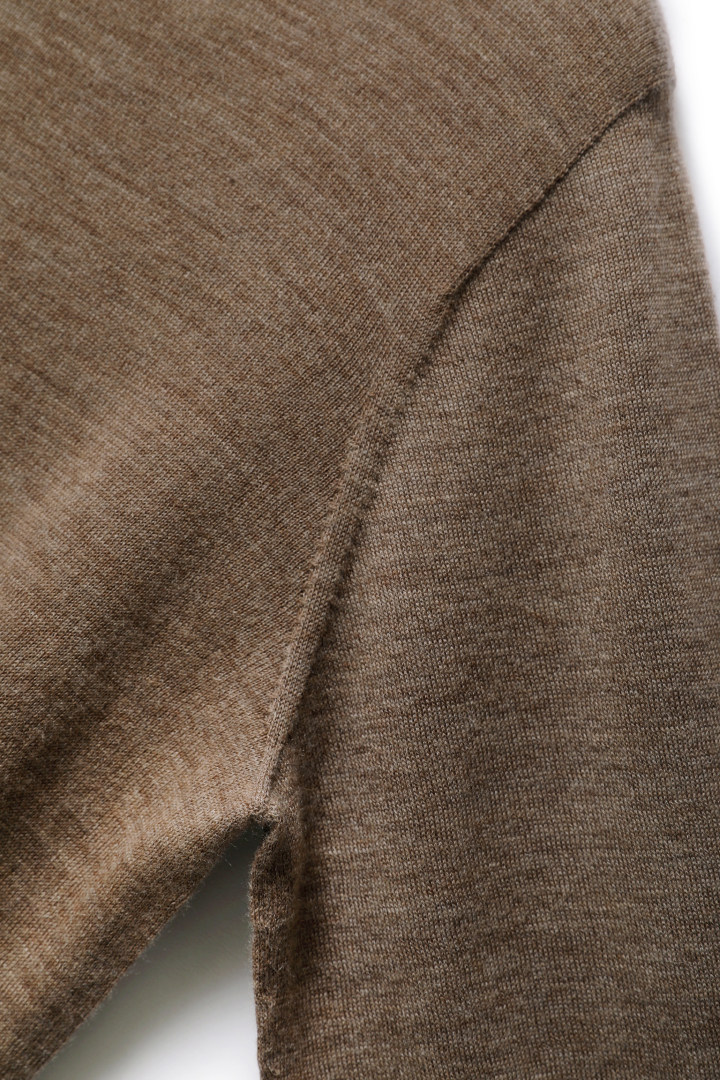 【zz1022355】臻享原绒18g全成型 精纺纯羊绒 半高领针织衫