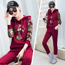 Leisure sports suit women autumn and winter New plus velvet thickened Korean loose sweater three-piece set 2021 New Tide