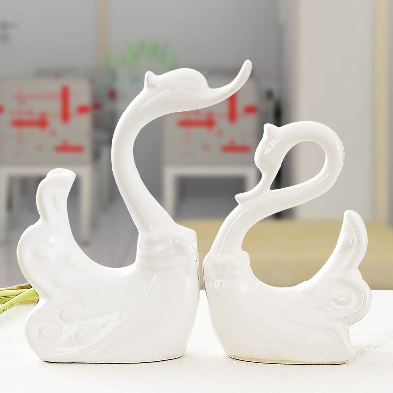The Sequence of the strong household act the role ofing is tasted creative new home decoration wedding present red and white couples swan furnishing articles ceramic arts and crafts