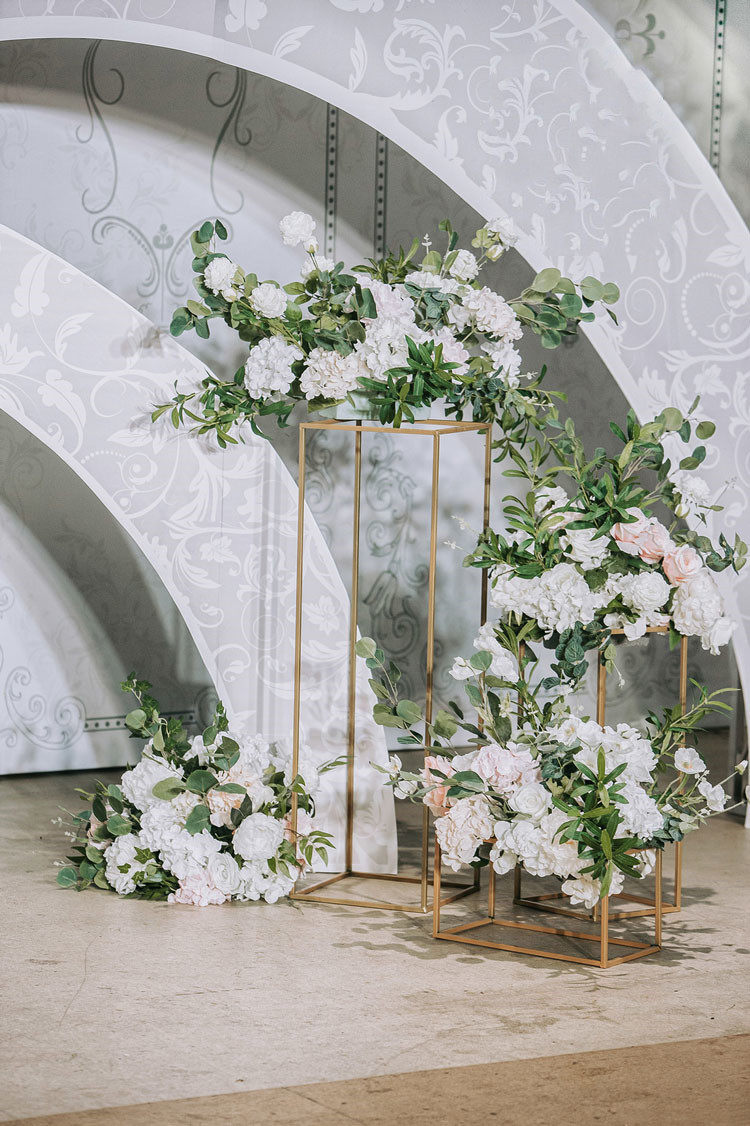 婚庆道具铁艺长方形几何路引舞台t台摆件场景布置装饰创意立体架