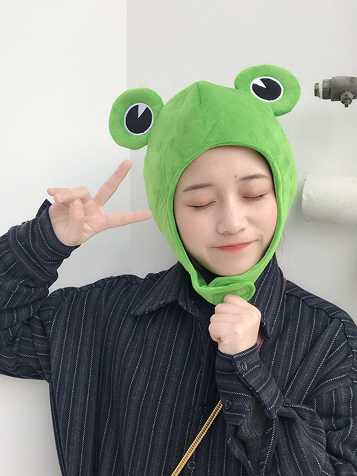 讨喜潮品 青蛙大眼睛头套-爱古风的少女