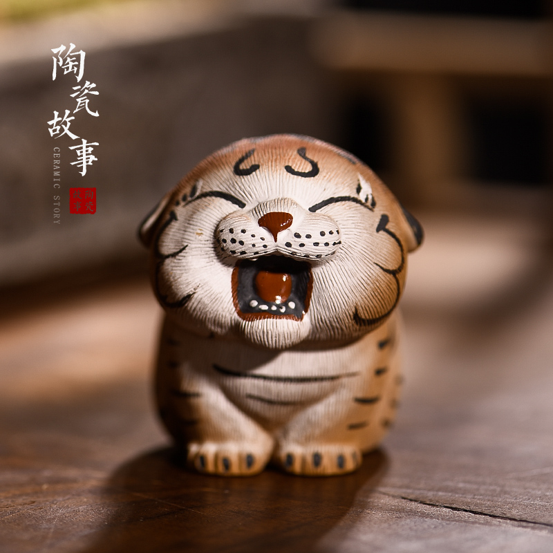 Japanese ceramic furnishing articles pet boutique story tea to keep tea tea set decoration accessories play tiger tea table decoration