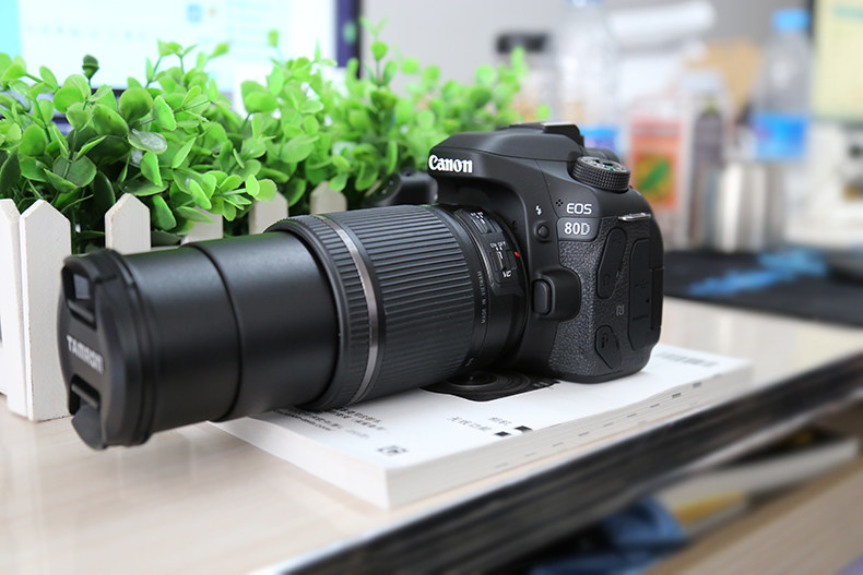 canon/佳能eos80d 18-135usm套机 中端高清单反 200d数码相机800d 国