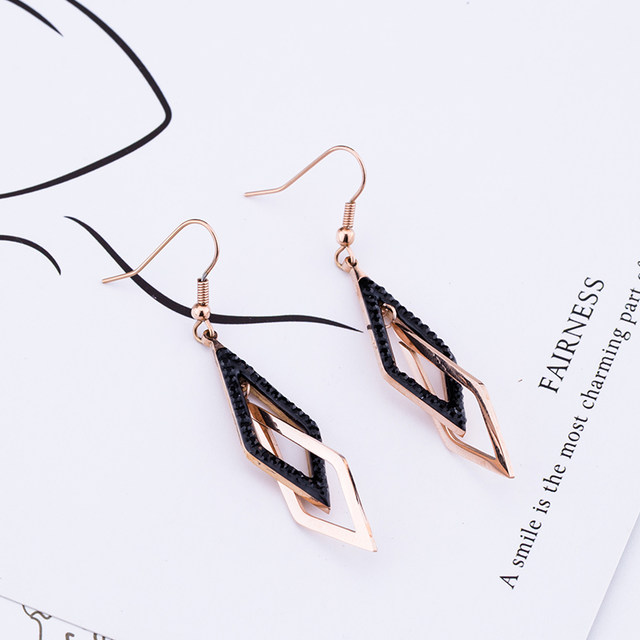 M2 Moving Earrings 2020 New trendy Internet Celebrity Earrings Women's Silver Long Style Earrings Simple Earrings Korean