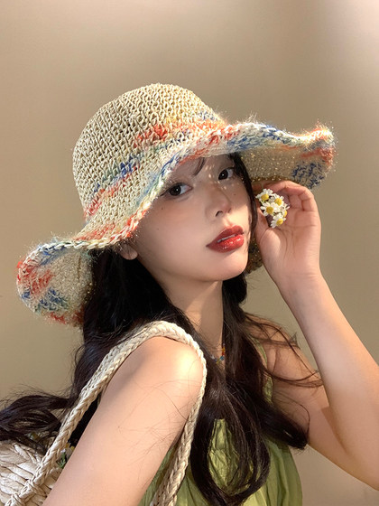 화려한 짠 짚 모자 여성의 여름 해변 휴가 방향 보호 모자 통기성 중공 모자 챙이 얼굴 작은 모자를 보여줍니다 화려한 짠 짚 모자 여성의 여름 해변 휴가 방향 보호 모자 통기성 중공 모자 챙이 얼굴 작은 모자를 보여줍니다