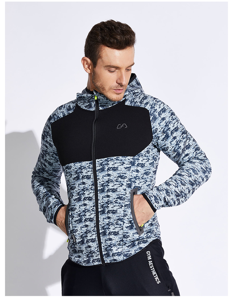 品牌涵盖以服装,鞋类为主的运动体育用品,目前推出的产品品类有专业