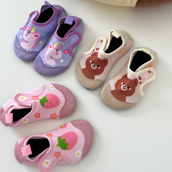 Children's beach shoes baby seaside anti -sliding anti -cutting cute snorkeling shoes male and female children's diving beach socks soft shoes
Children's beach shoes baby seaside anti -sliding anti -cutting cute snorkeling shoes male and female children's diving beach socks soft shoes