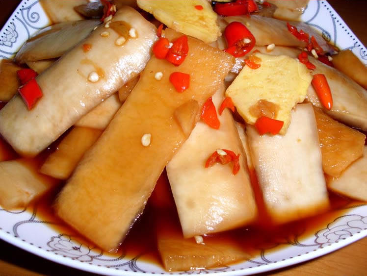 湖南农家酸脆萝卜皮零食小吃腌制爽口酱醋辣椒萝卜皮泡菜300g包邮