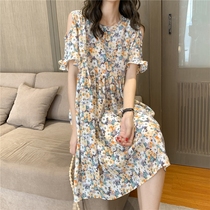 Net red pregnant women summer dress 2020 fashion tide mother flower chiffon skirt personality shoulder summer skirt