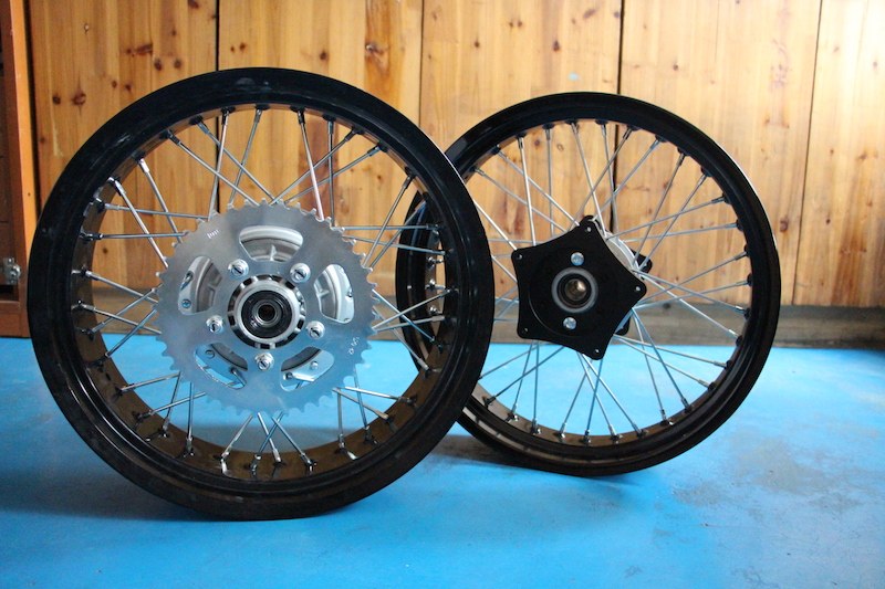 本田cb400 vtec和 gl400/500 摩托车改复古辐条轮圈