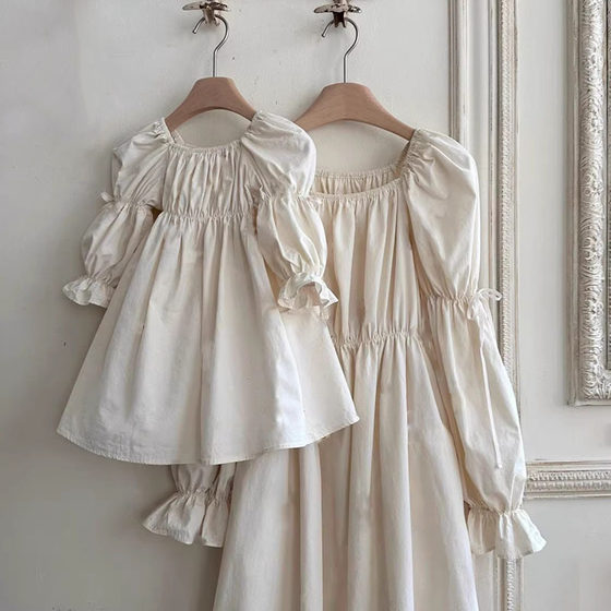 Korean version of Spring and Autumn new parent-child dress fashionable and fashionable mother-daughter temperament puff sleeve girl princess doll skirt
Korean version of Spring and Autumn new parent-child dress fashionable and fashionable mother-daughter temperament puff sleeve girl princess doll skirt