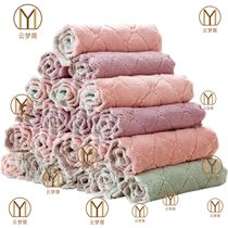 Douyin with home kitchen supplies lazy cleaning dishes practical small department store daily necessities