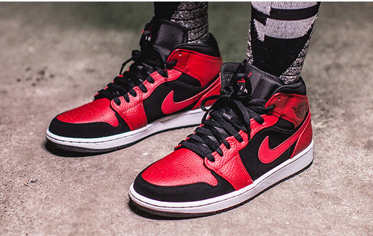 air jordan 1 mid top3 aj1 鸳鸯拼接黑红脚趾 554725-124/125
