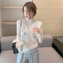 Waistcoat spring female outfitting new Korean version shorts knitted vest sweater outside wearing loose 100 hitch lady waistcoat tide