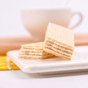 草莓威化饼干威化饼干老年人儿童网红代餐零食健康食品