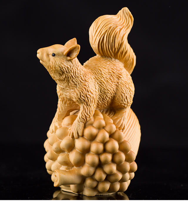 黄杨木雕刻工艺品创意家居装饰摆件可爱动物松鼠手把玩件送礼精品