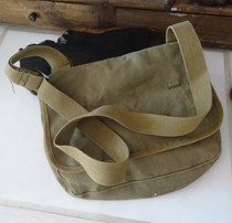 Old army satchel Old school bag Old army bag Cultural Revolution 1968 Khaki rucksack film props physical photo