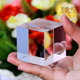 Cubes Crystal ແລະຕັນສີ່ຫລ່ຽມສາມາດຖືກປັບແຕ່ງເປັນລັກສະນະຕ່າງໆ.