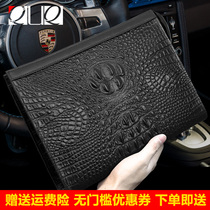 2021 New crocodile pattern mens hand bag leather texture European and American LV HO zipper bag