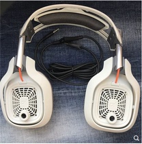 North American high-end e-sports game package ear headphones eat chicken headphones positioning quasi-stereo