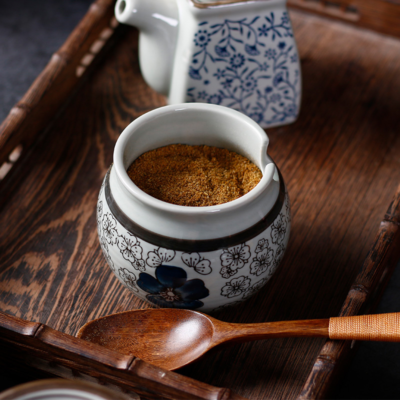 A Japanese with cover ceramic creative household sugar pot seasoning sauce bottles A salt shaker