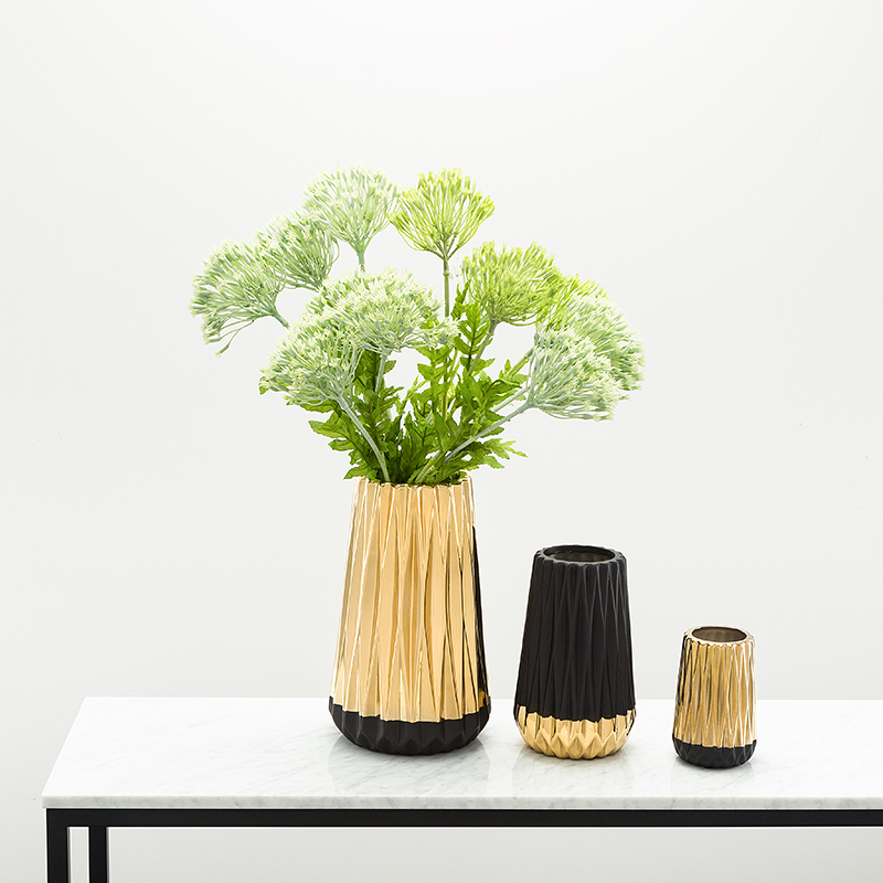 Creative ceramic golden color matching origami vase furnishing articles Nordic table decorations, the sitting room flower arranging dried flower flower