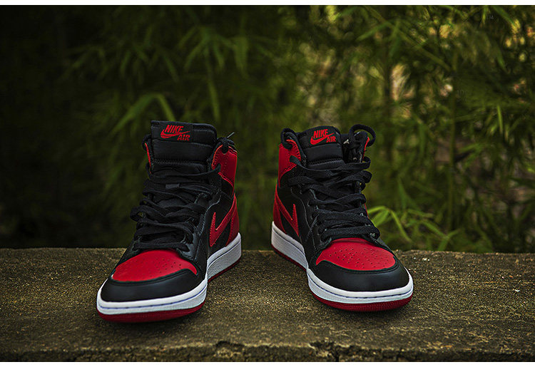 乔丹 第1代 黑红樱木花道retro hi og bred 男篮球鞋555088-023