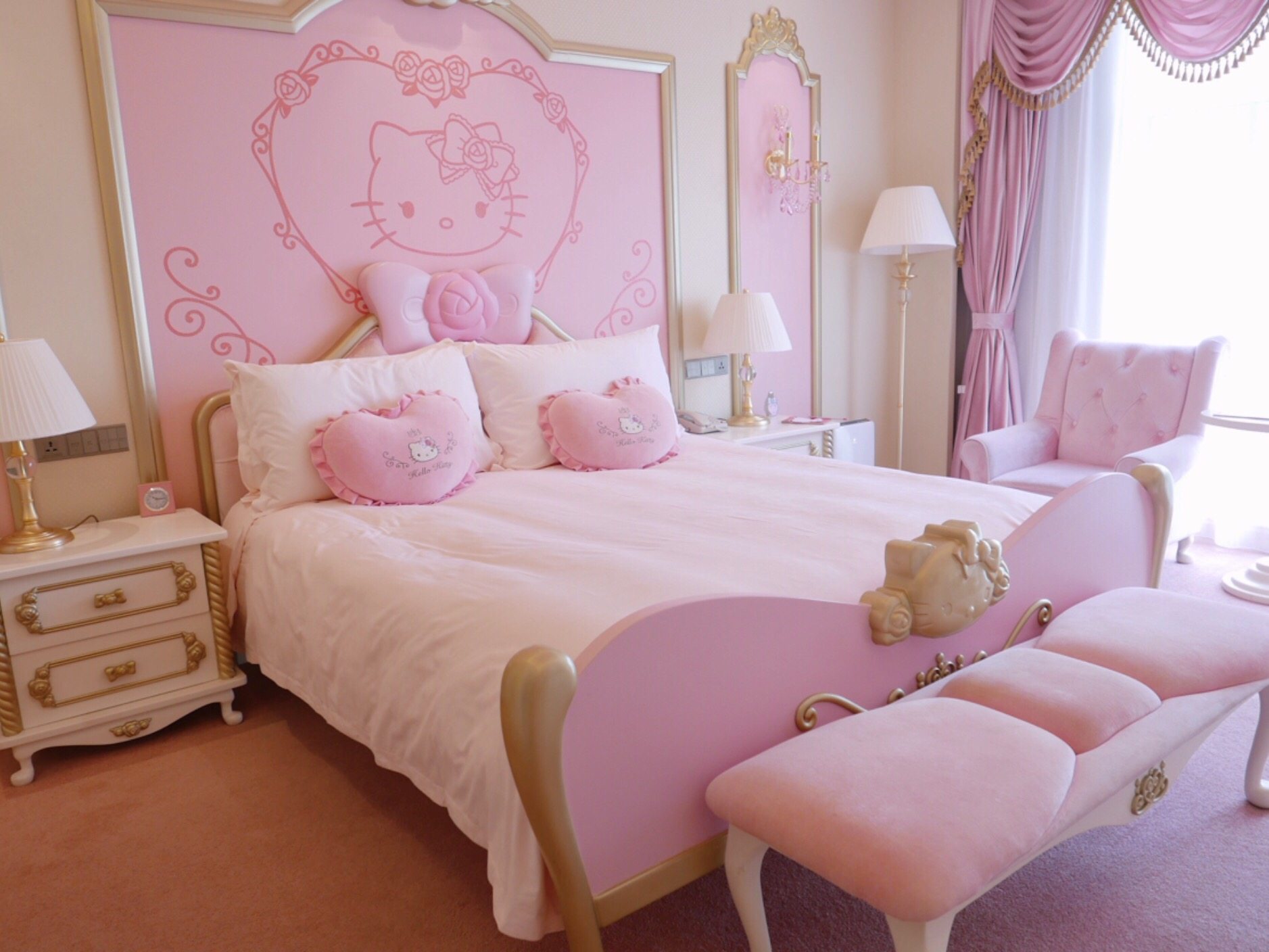 满足你所有少女心的安吉凯蒂猫乐园