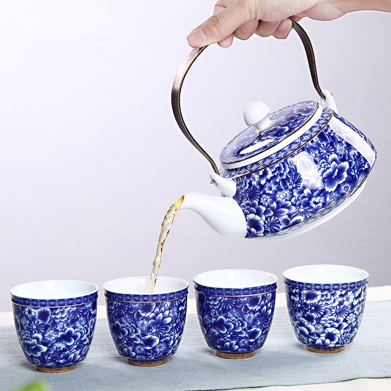 Jane 's quality, and the home of kung fu tea set girder of blue and white porcelain pot of sitting room is contracted ceramic teapot tea cup set