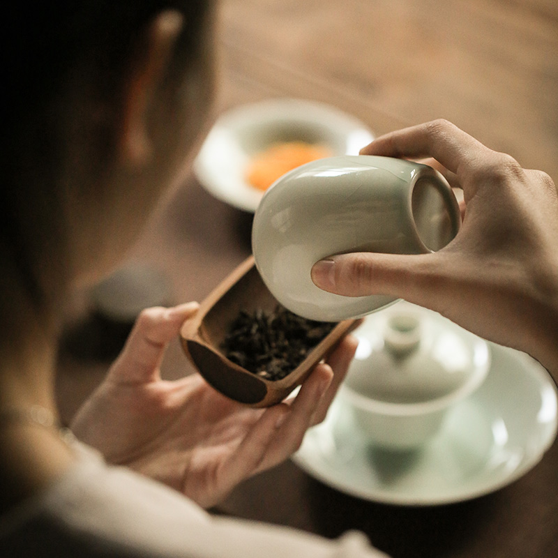 Jingdezhen ebony caddy fixings seal pot Japanese household small ceramic POTS ceramic tin tea storage tanks