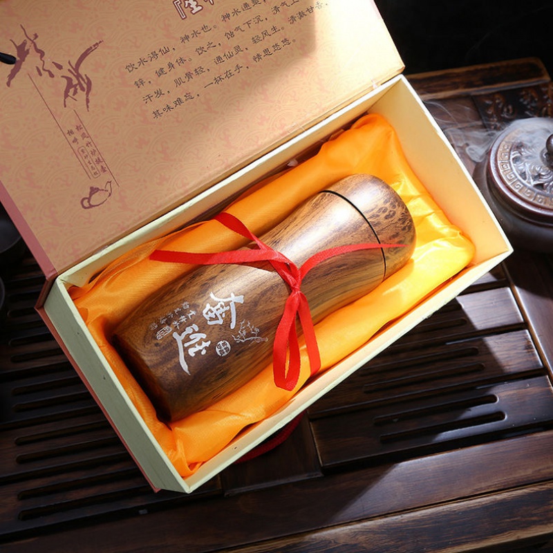 Mud in purple sand cup cup men 's high - end business glass tea gift boxes yixing car large capacity vacuum cup