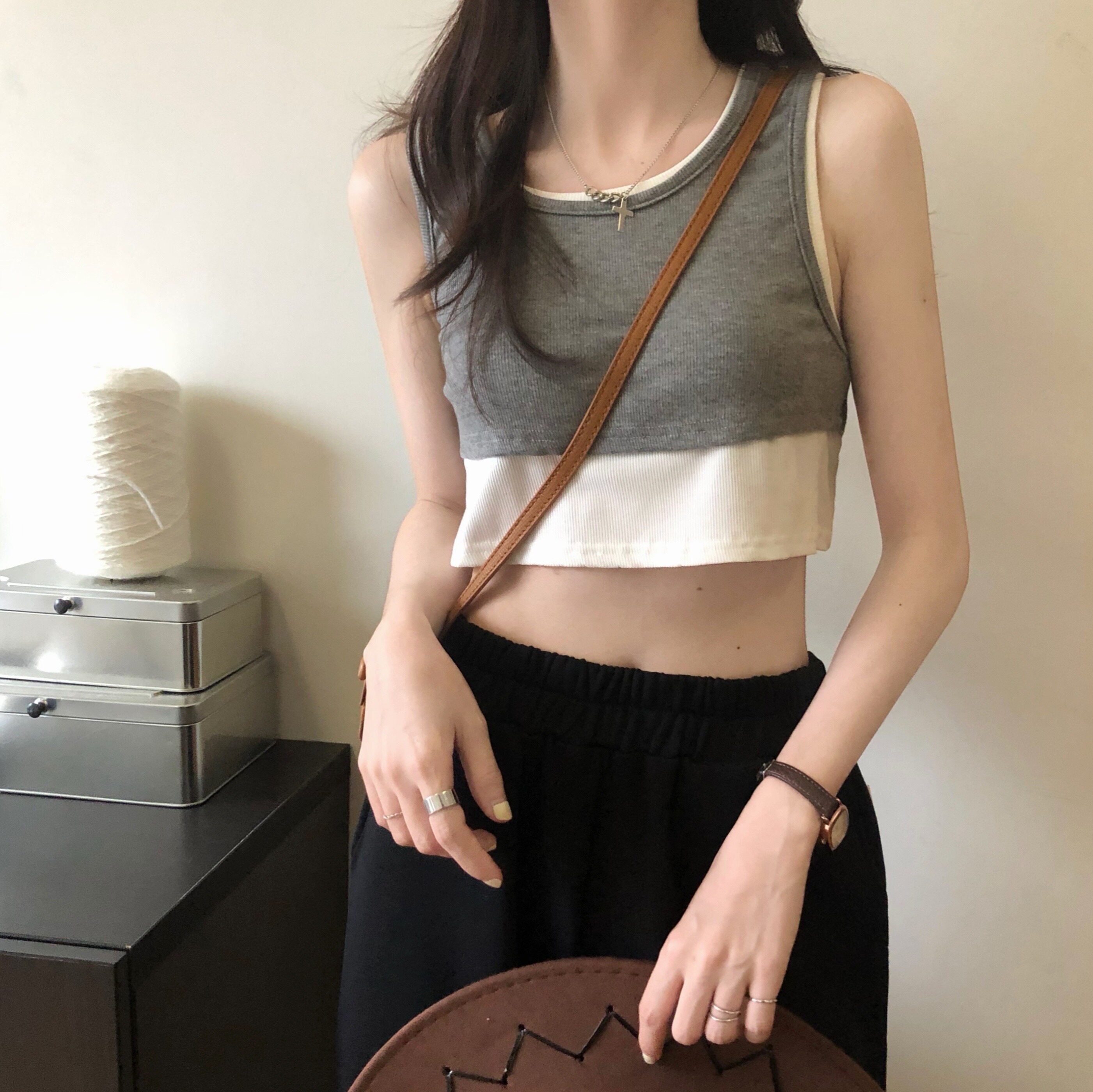 实拍实价韩版新款辣妹假两件短款露脐背心上衣t恤