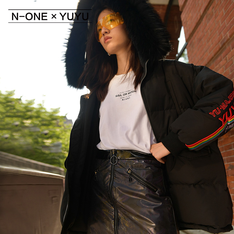 N-one冬季新款时髦彩虹条纹中长款连帽羽绒服女