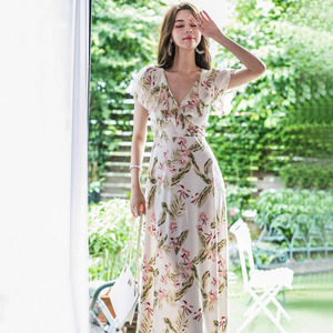 Summer and Korean fashion style thin print dress Beach Resort dress
