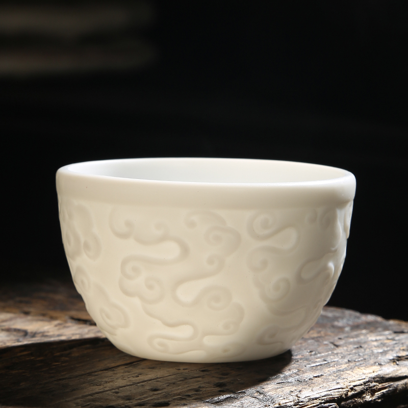 Jingdezhen porcelain sample tea cup tea meditation white porcelain cups hand carved jade xiangyun footed ceramic kung fu tea cups