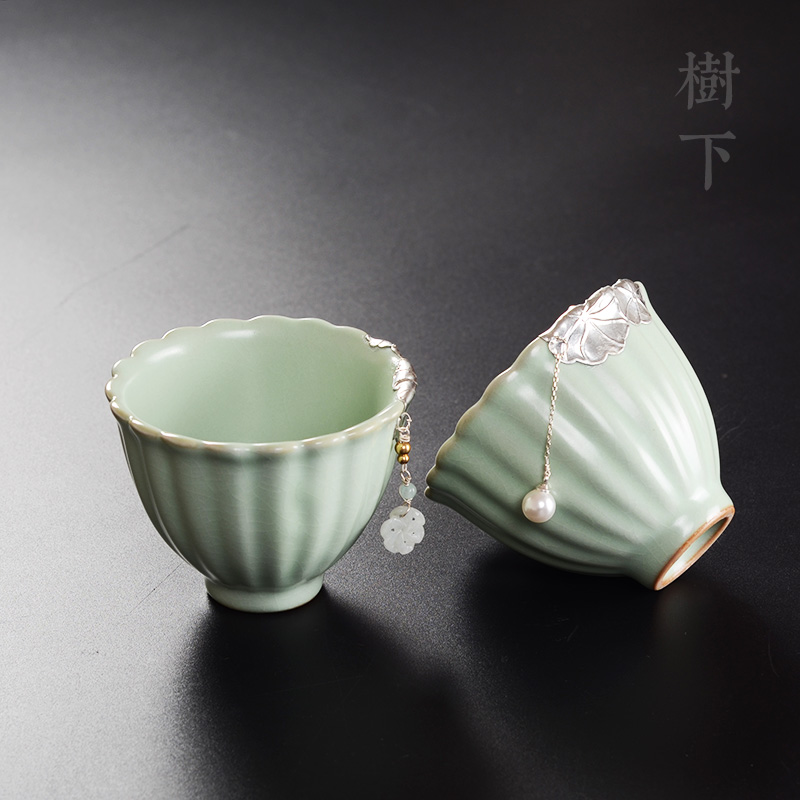 Japanese porcelain porcelain cups disc grain checking silver pendant master cup single CPU slicing ceramics kung fu tea cups