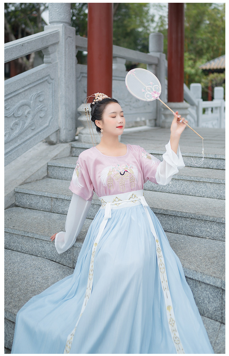 实拍汉服女圆领绣花齐腰襦裙日常三件套春夏