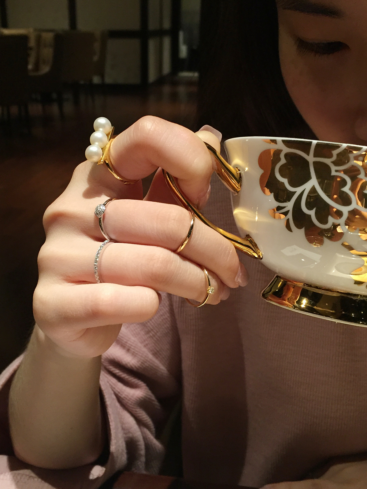 极简风的指玩系列,戒指会叠戴,才是真正的时髦!你get到了吗?