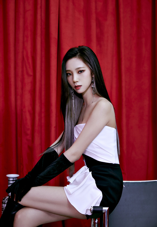 韩国女团WJSN宇宙少女UNNATURAL专辑防水高清海报宿舍墙贴定做