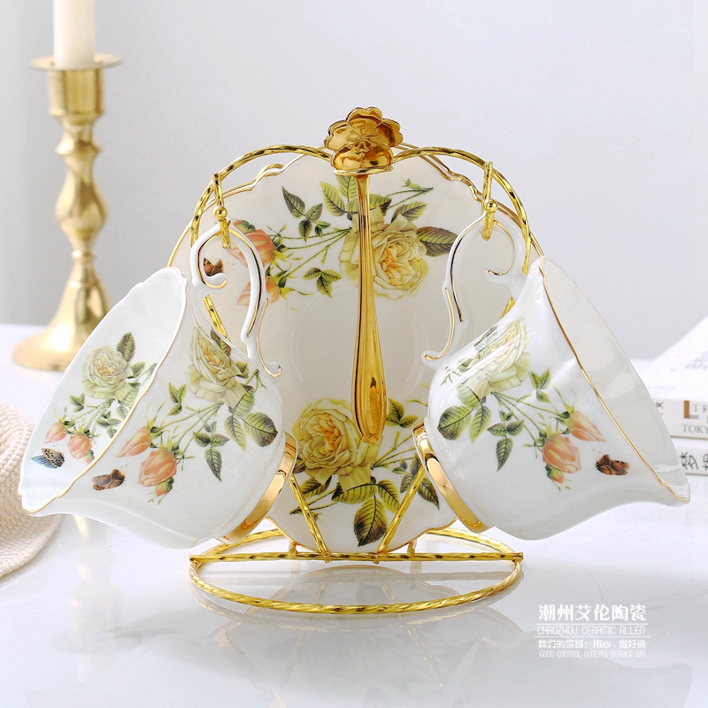 Rural high - grade white rose princess cup ipads porcelain flower cup European coffee cup send English afternoon tea cups and saucers