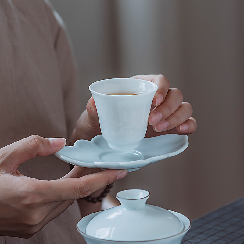 Jingdezhen flagship store ceramic film celadon teacup hand - carved single cup tea sample tea cup masters cup