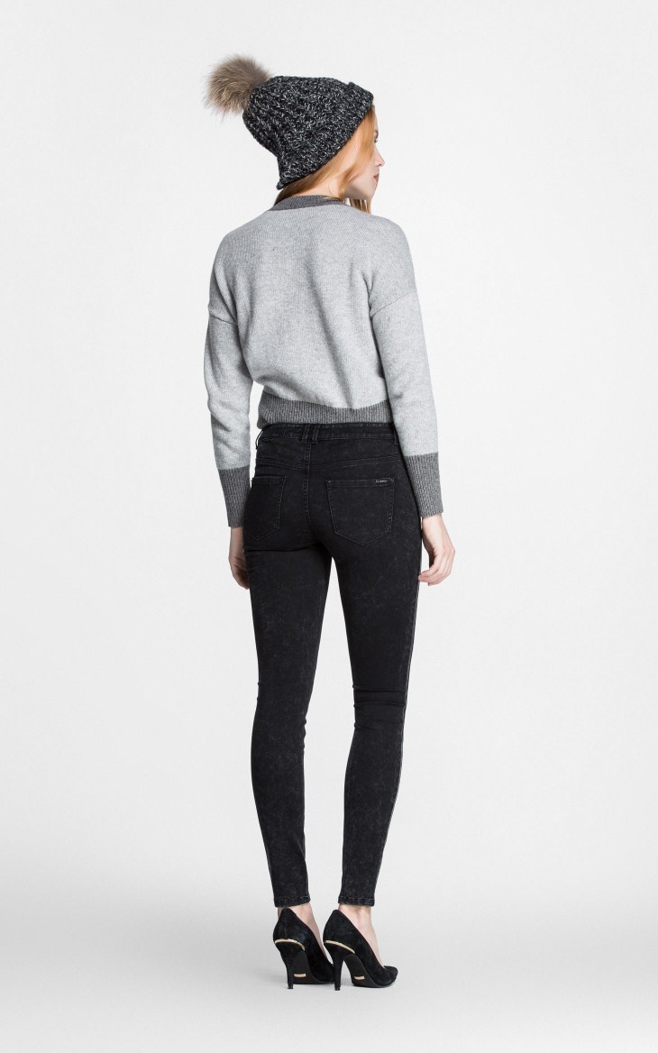 永久下架Vero modaPU做旧处理修身长款牛仔