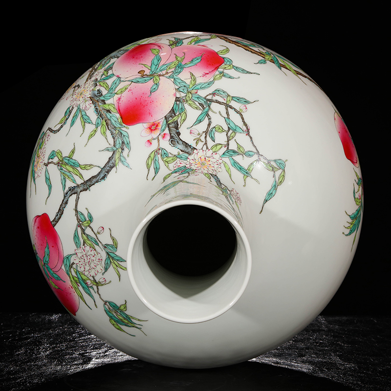 Yang Shiqi ceramic qianlong palace type and name pastel nine peach tree