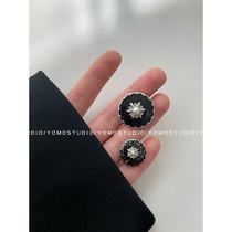 YOMOSTUDIO Xiaoxiang socialite style button jacket with decorative buttons pearl buttons woolen button metal cardigan