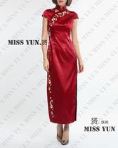 Burgundy oblique embroidery modified slim cheongsam dress bride toast back dress custom-made long sleeve