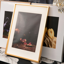 The simple aluminum alloy frame is framed with a customized photo frame to be used as a puzzle frame for any size wall poster